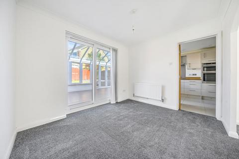 3 bedroom link detached house to rent, Field View, Knightwood Park Chandler's Ford