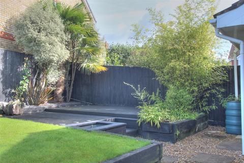 3 bedroom link detached house to rent, Field View, Knightwood Park Chandler's Ford