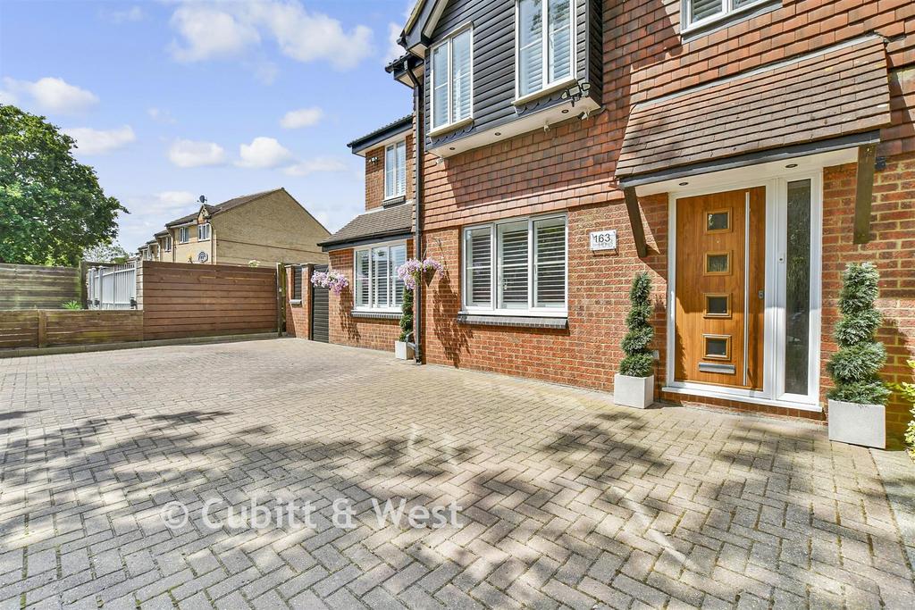 Driveway/Parking
