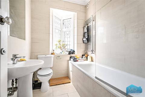4 bedroom semi-detached house for sale, Holdenhurst Avenue, London, N12