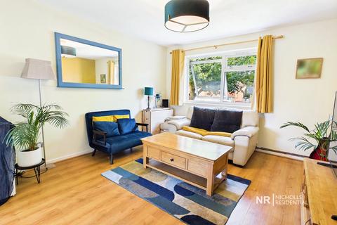 1 bedroom flat for sale, West Ewell KT19
