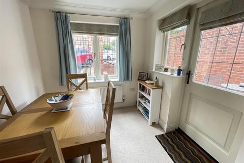 3 bedroom townhouse for sale, Florence Mews, Salisbury SP2