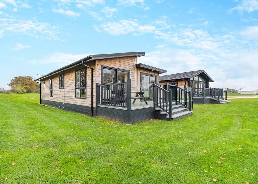 2 bedroom holiday lodge for sale