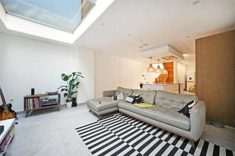 4 bedroom house for sale, College Yard, London, NW5