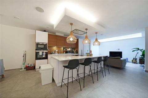 4 bedroom house for sale, College Yard, London, NW5