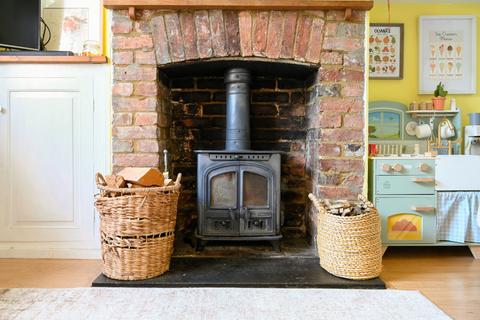 3 bedroom semi-detached house for sale, Sunnydale, The Street, Hamstreet, Kent, TN26