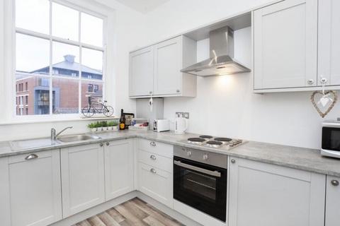 2 bedroom apartment for sale, Walmgate, York