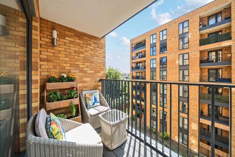1 bedroom apartment for sale, Bowen Drive, London