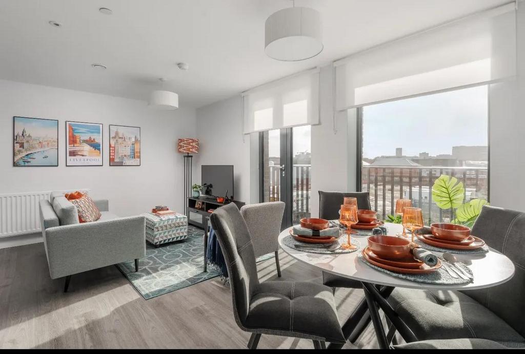 Apartment in Liverpool, Vauxhall - View 2