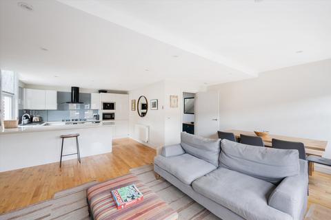 2 bedroom flat for sale, Saltram Crescent, London W9