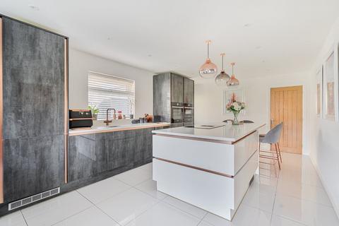 3 bedroom bungalow for sale, Alexandra Road, West Sussex BN15
