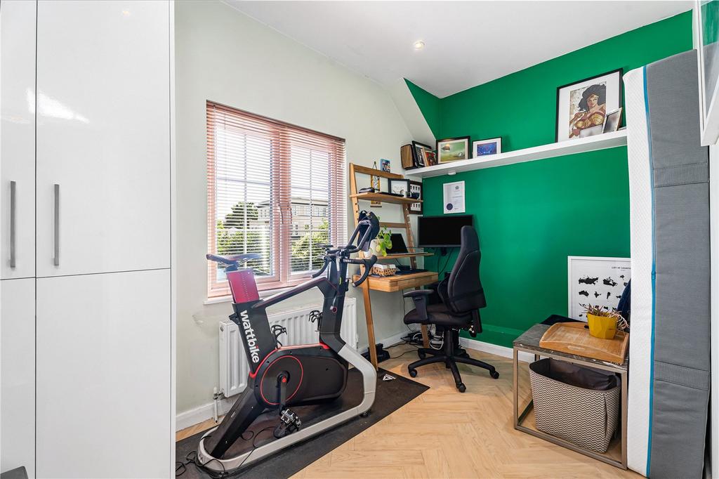 Bedroom/Study