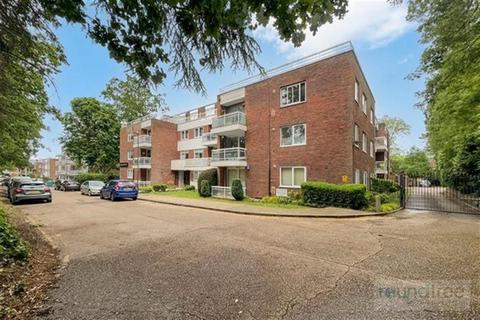 Leamington House, Stonegrove, Edgware, HA
