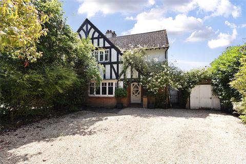 4 bedroom semi-detached house for sale, Tilford Road, Surrey GU26