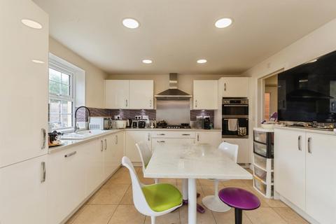 5 bedroom detached house for sale, Deer Park, Thornbury, BRISTOL
