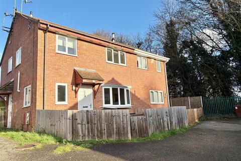2 bedroom cluster house for sale, Dore Close, Northampton