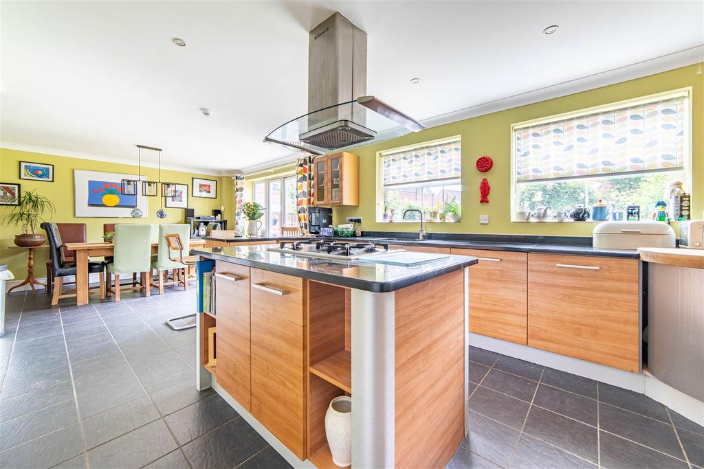 House in Newcastle upon Tyne, North Gosforth - View 2