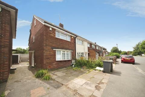 3 bedroom end of terrace house for sale, Dallow Road, Luton