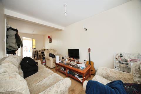 3 bedroom end of terrace house for sale, Dallow Road, Luton