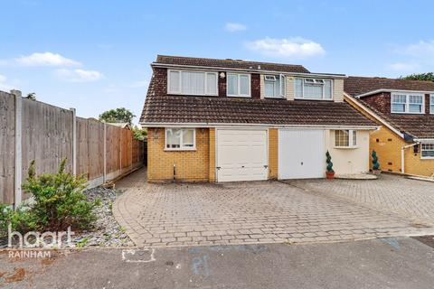 Durrants Close, Rainham