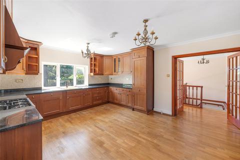5 bedroom detached house to rent, Ballard Close, Kingston upon Thames, KT2