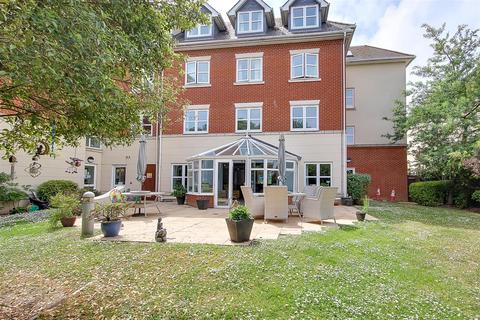 2 bedroom retirement property for sale, 32 St. Botolphs Road, Worthing BN11