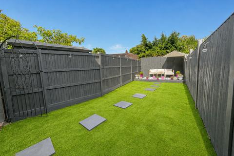 2 bedroom ground floor flat for sale, Thyme Road, Tiptree