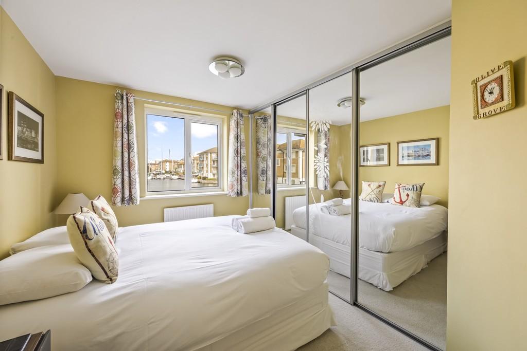 Apartment in Roedean, Brighton Marina - More