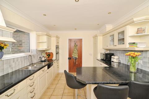 4 bedroom detached house for sale, Whatlington Road, Battle, East Sussex, TN33