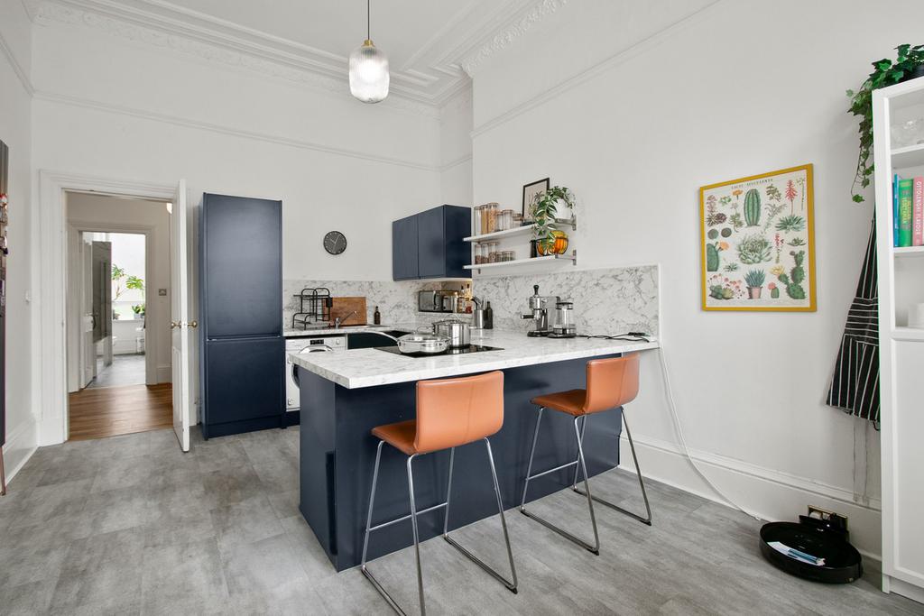Apartment in Glasgow, Langside - View 5