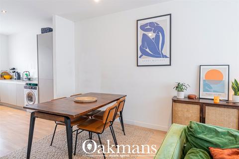 4 bedroom house for sale, South Loop Sqaure, Birmingham, B16