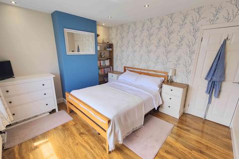 2 bedroom terraced house for sale, Woodroyd Gardens, Luddendenfoot HX2