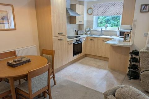2 bedroom ground floor flat for sale, Woodland View, St. Austell PL26
