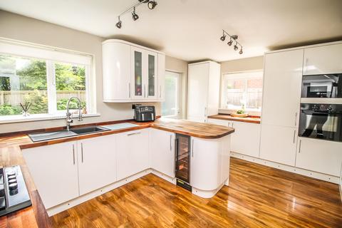 4 bedroom detached house for sale, Mickle Close, Mayfield, Washington, NE37