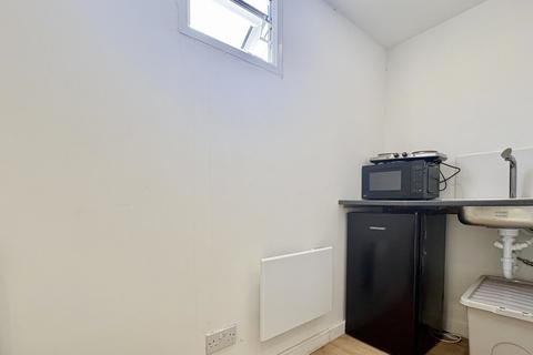 undefined, Grays Inn Road, Islington WC1X