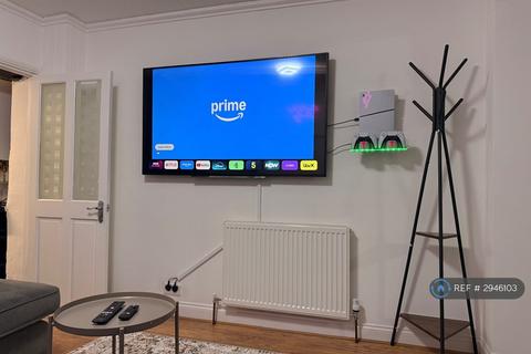2 bedroom terraced house to rent, Hibbert St, Luton, LU1
