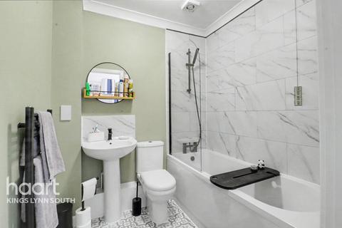 2 bedroom flat for sale, Duggie Carter Court, King's Lynn