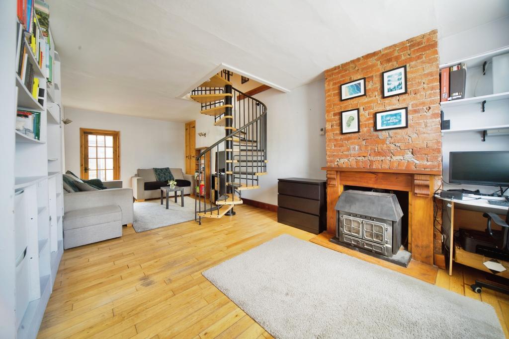 Living room, fireplace