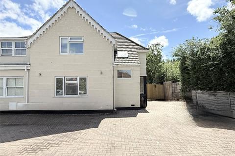 5 bedroom detached house to rent, Goffs Lane, Goffs Oak, Waltham Cross, Hertfordshire, EN7