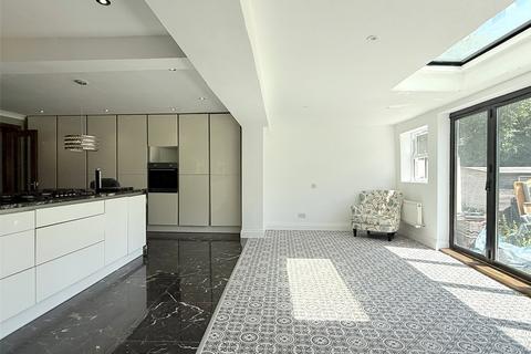 5 bedroom detached house to rent, Goffs Lane, Goffs Oak, Waltham Cross, Hertfordshire, EN7