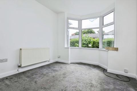 3 bedroom semi-detached house for sale, Bristnall Hall Lane, Oldbury, West Midlands, B68
