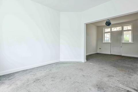 3 bedroom semi-detached house for sale, Bristnall Hall Lane, Oldbury, West Midlands, B68
