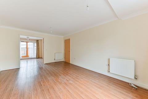 4 bedroom terraced house to rent, Goodman Crescent, Croydon, CR0