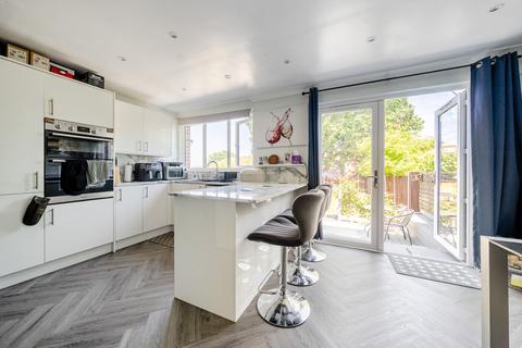 3 bedroom end of terrace house for sale, Marvels Lane, London