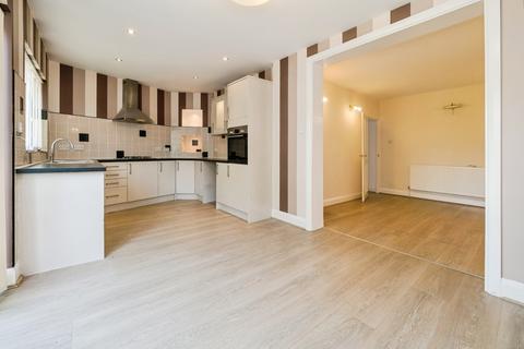 2 bedroom bungalow for sale, Victor Gardens, Hornchurch, Essex, RM12
