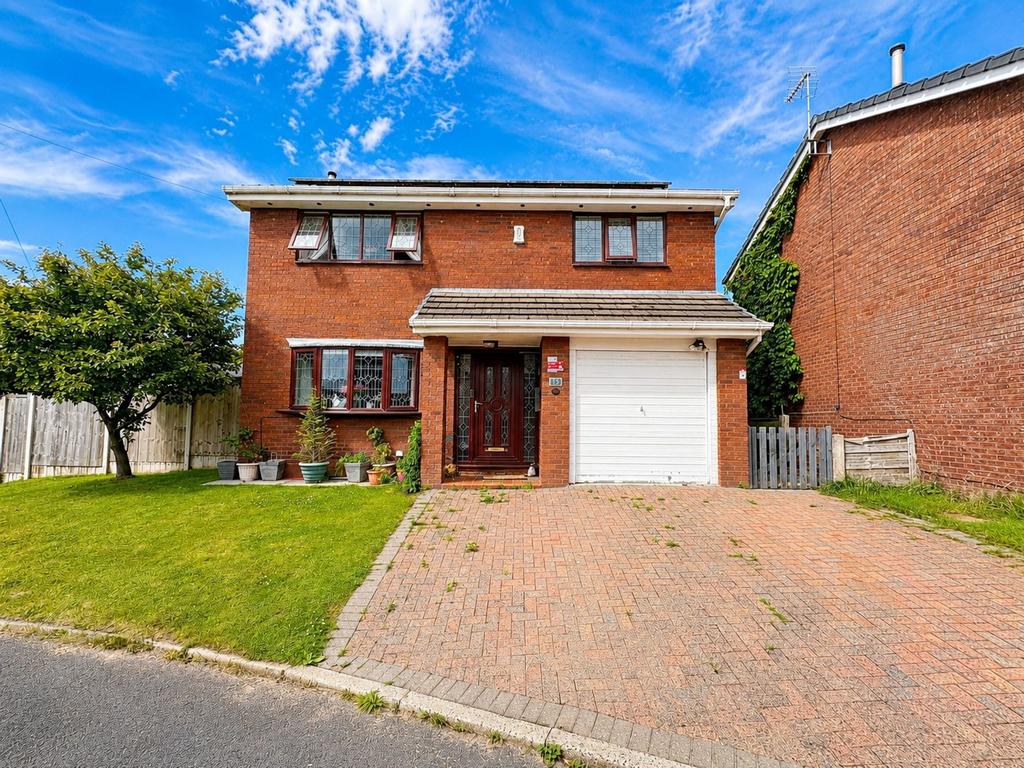 4 bedroom detached house for sale