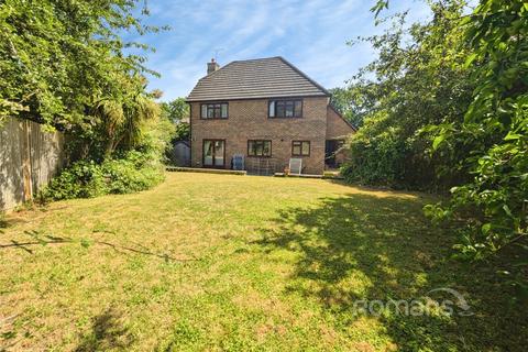 5 bedroom detached house for sale, Kerris Way, Earley, Reading