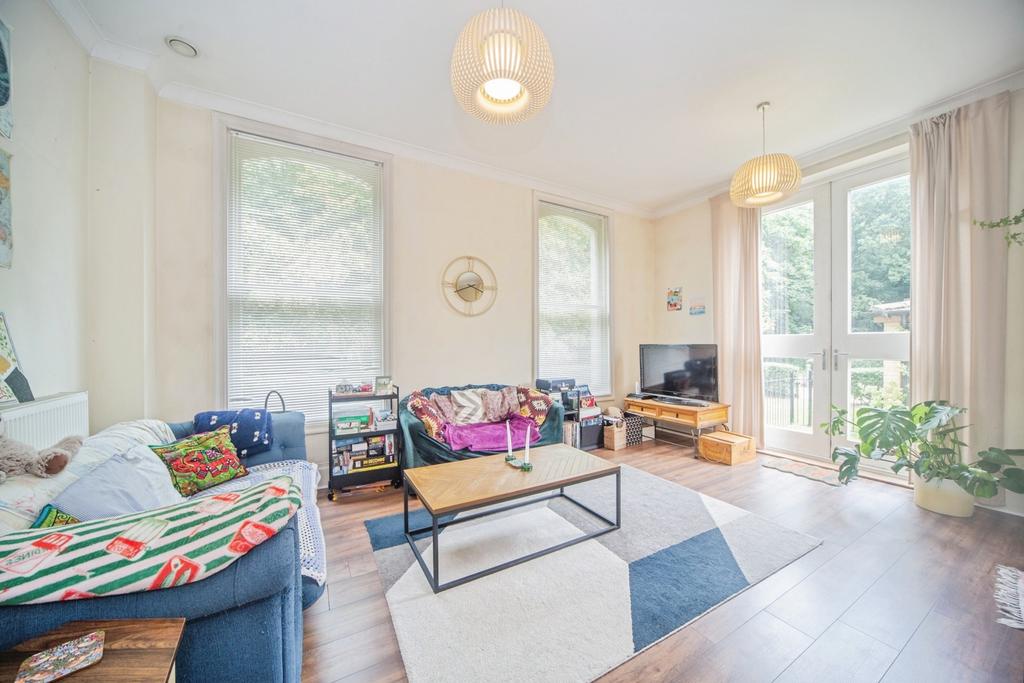 Archers Road, Banister Park, Southampton, Hampshire, SO15 - View 2