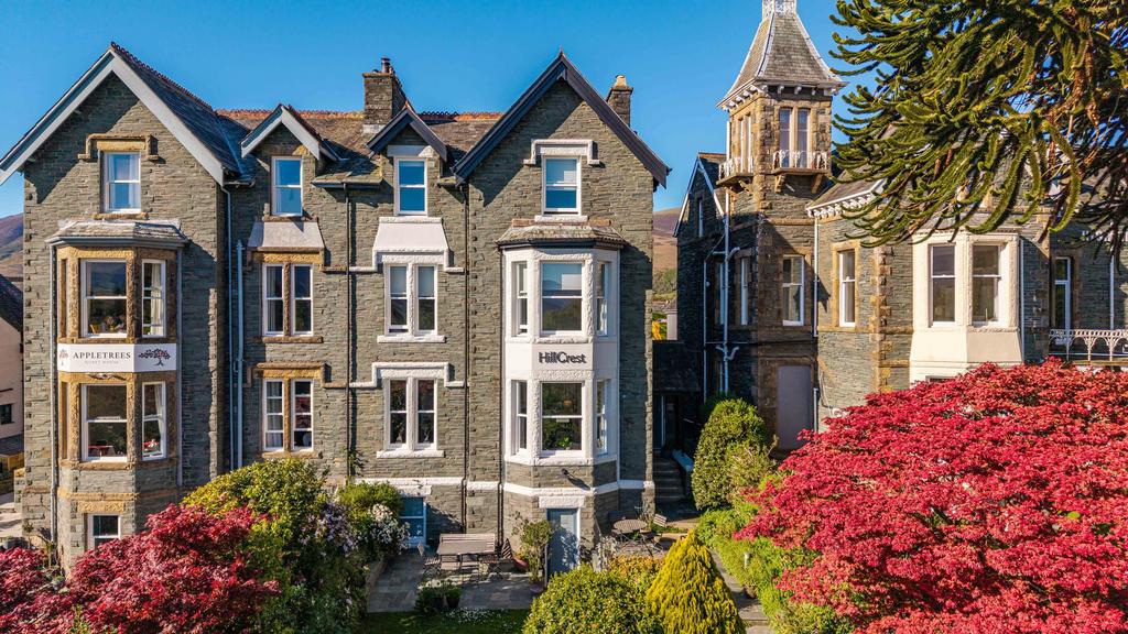 9 bedroom townhouse for sale