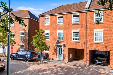 5 bedroom semi-detached house for sale, Blacksmiths Way, Woburn Sands, MK17